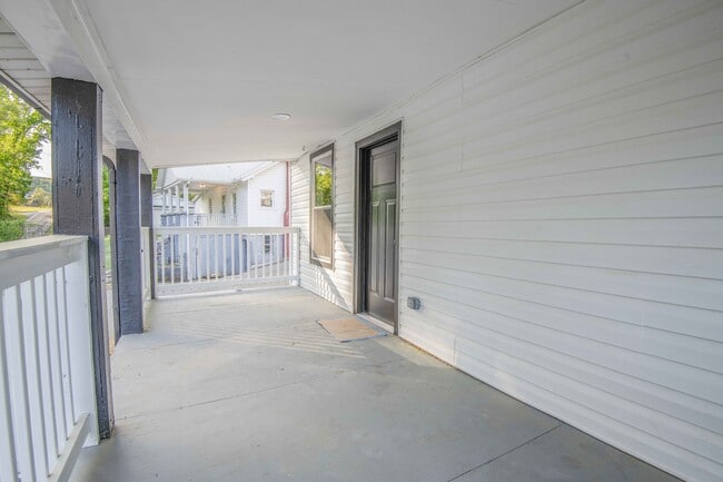 Photo - 4112 Edington Rd (Knoxville, TN) House