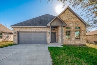 Building Photo - 3639 Needville Ave
