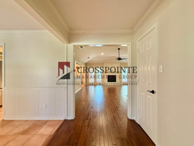 Building Photo - 3308 Moss Glen