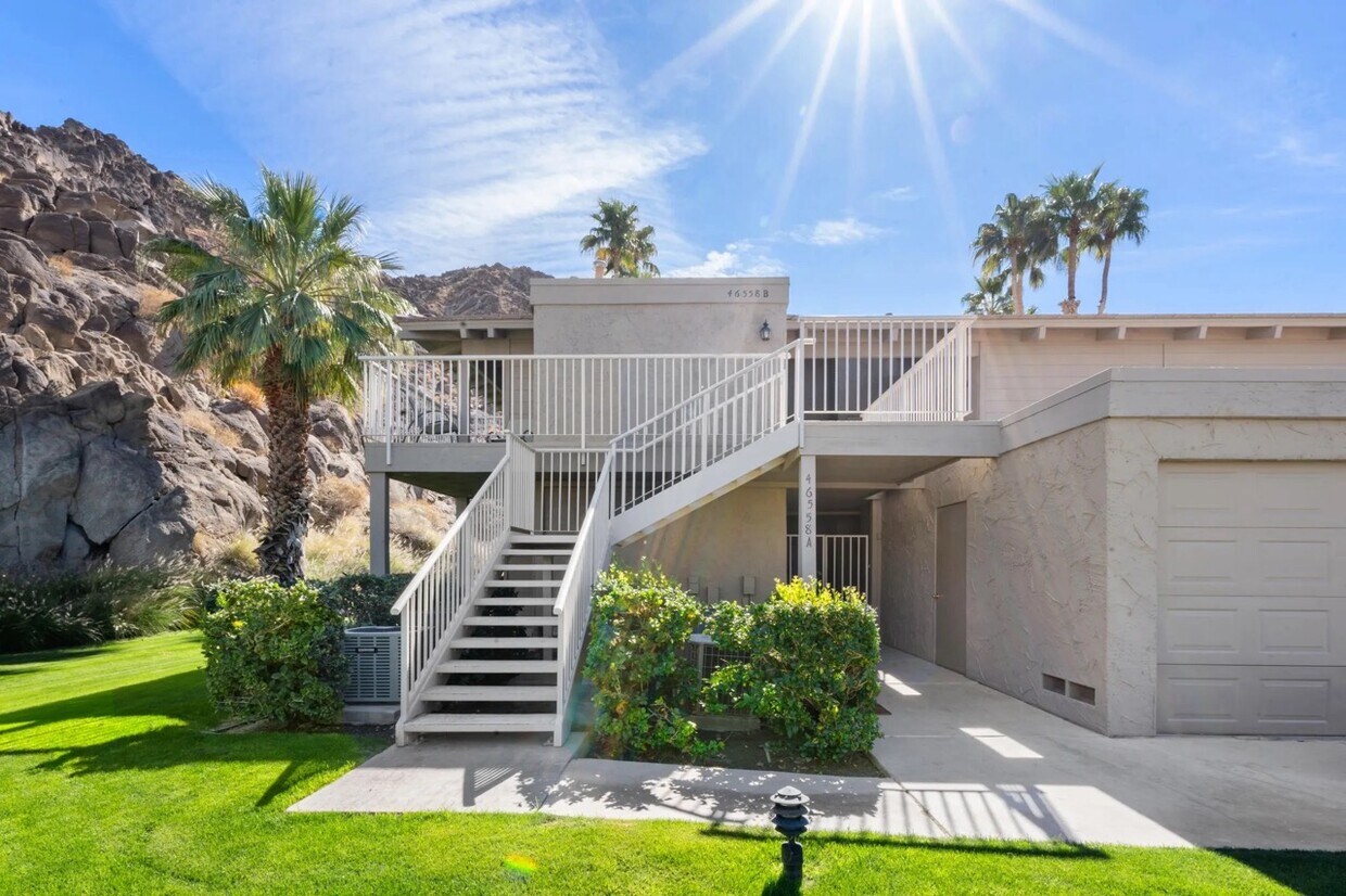 Primary Photo - 46558 Arapahoe Cir