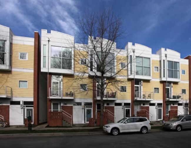 Foto del edificio - 2074 Euclid Ave