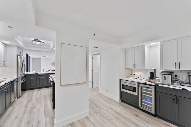 Photo - 3000 N Ocean Dr Apartment