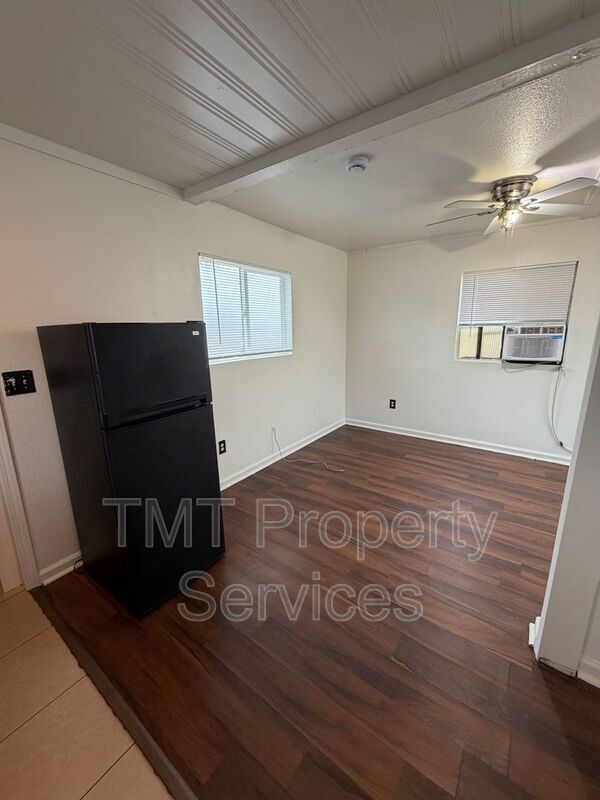 Foto del edificio - 3747 9th Ave