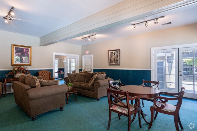 Clubhouse - Sycamore Green Apartments