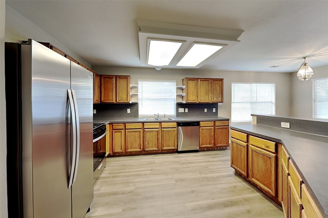 Foto del edificio - 6630 Grant Dr