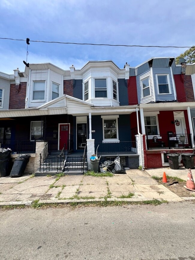 Photo - 1532 S Lindenwood St Townhome