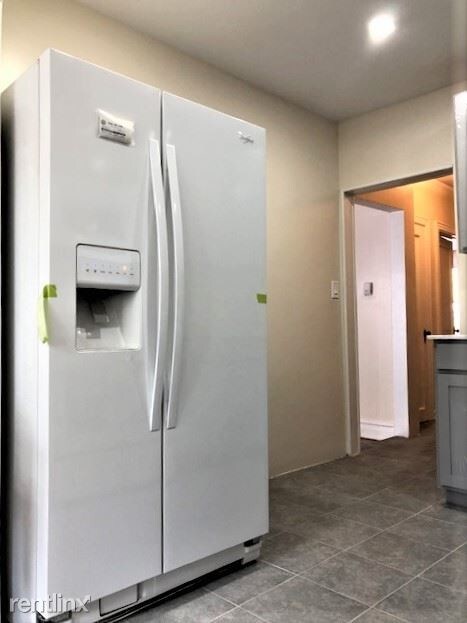 Foto del edificio - 2 br, 1 bath Townhome - 171 McDonald Ave