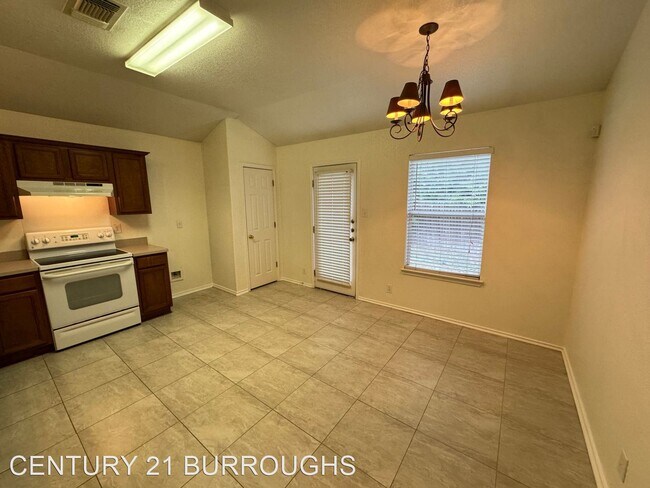 Building Photo - 3 br, 2 bath House - 5407 Tomas Circle