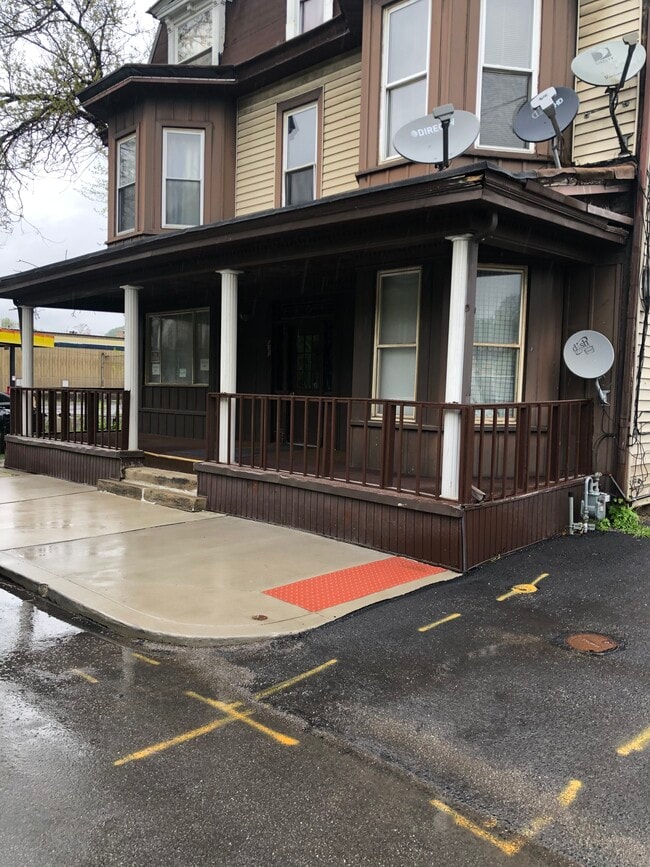 623 Napoleon St Unit C, Johnstown, PA 15901 Apartments in Johnstown