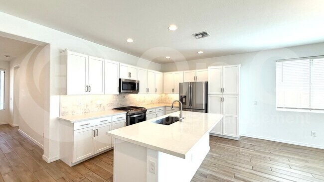 Foto del edificio - 14765 W Sand Hills Rd