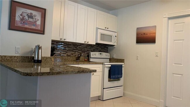 Foto del edificio - 3204 NE 6th St