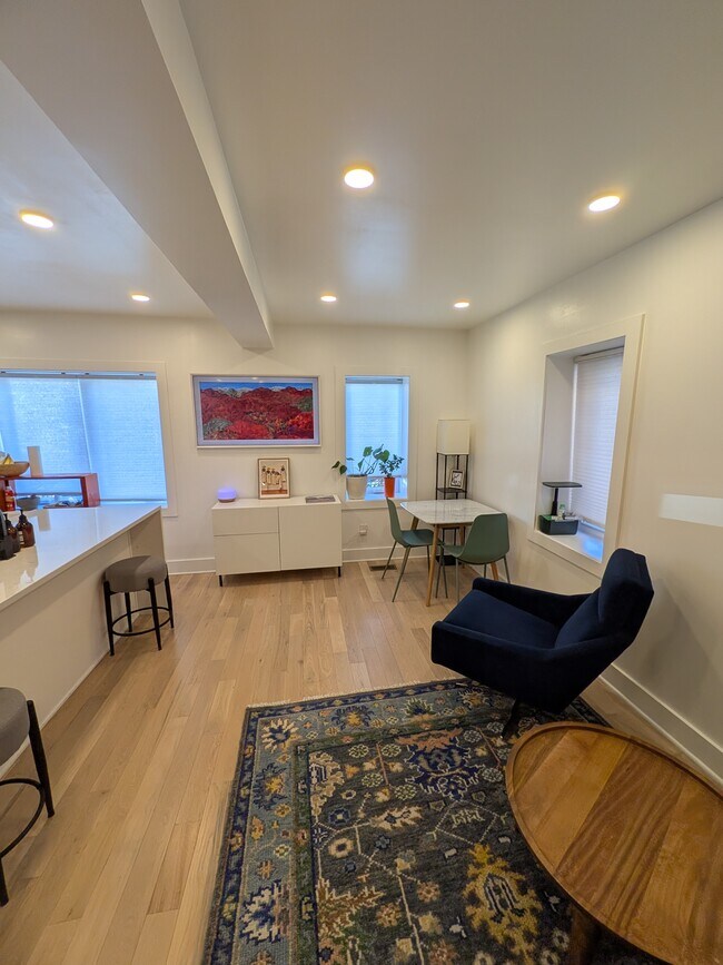 Foto del edificio - 1273 Simms Pl NE