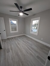 Building Photo - 706 Zane Perkins Dr