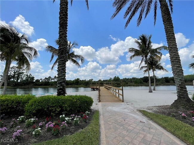 Building Photo - 10800 Palazzo Wy