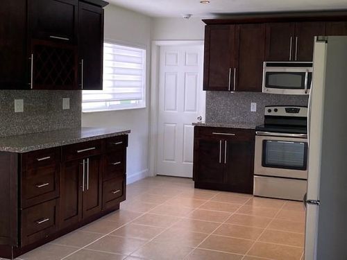 Foto del edificio - 152 SW 61st Ave