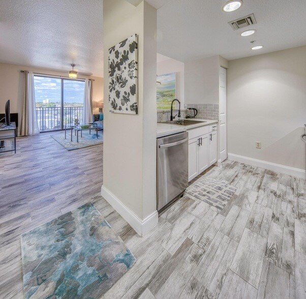 Foto del edificio - 511 Lucerne Ave