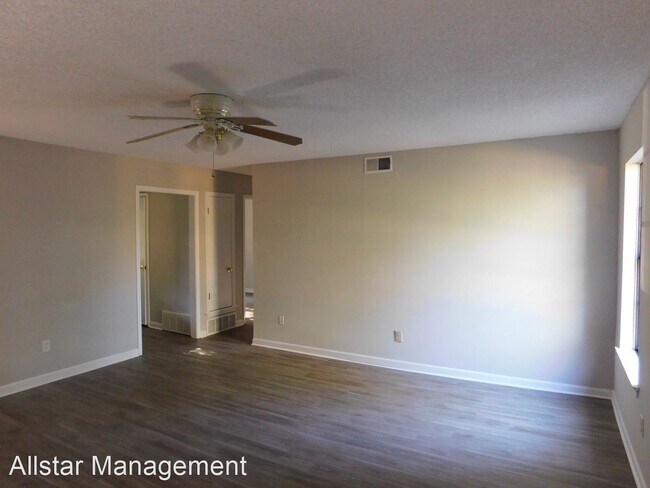 Foto del edificio - 3 br, 2 bath House - 8411 Old Forge