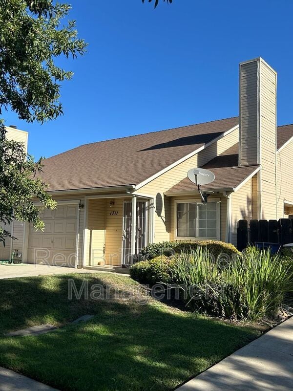 Building Photo - 1711 Elayne Dr