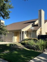 Building Photo - 1711 Elayne Dr