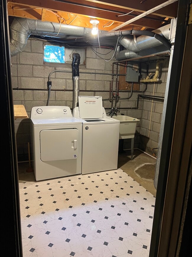 Foto del edificio - 9019 Saddle Horn Dr