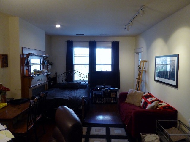 Foto del edificio - 1685 Crescent Pl NW