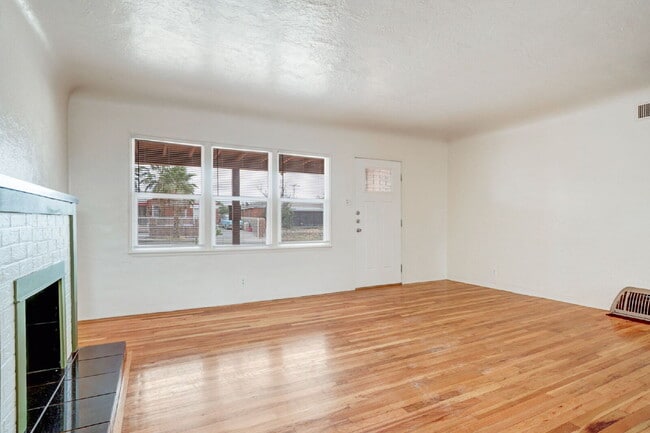 Foto del edificio - 819 Ellis St