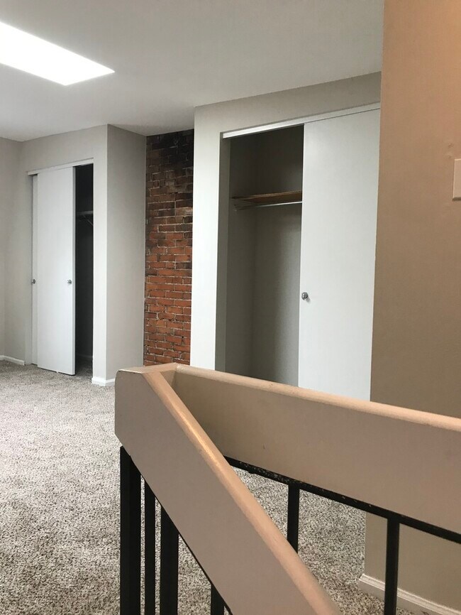 Foto del edificio - 2210 S 12th St