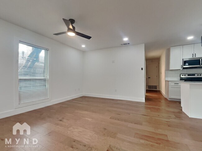 Foto del edificio - 1603 Rutland Dr