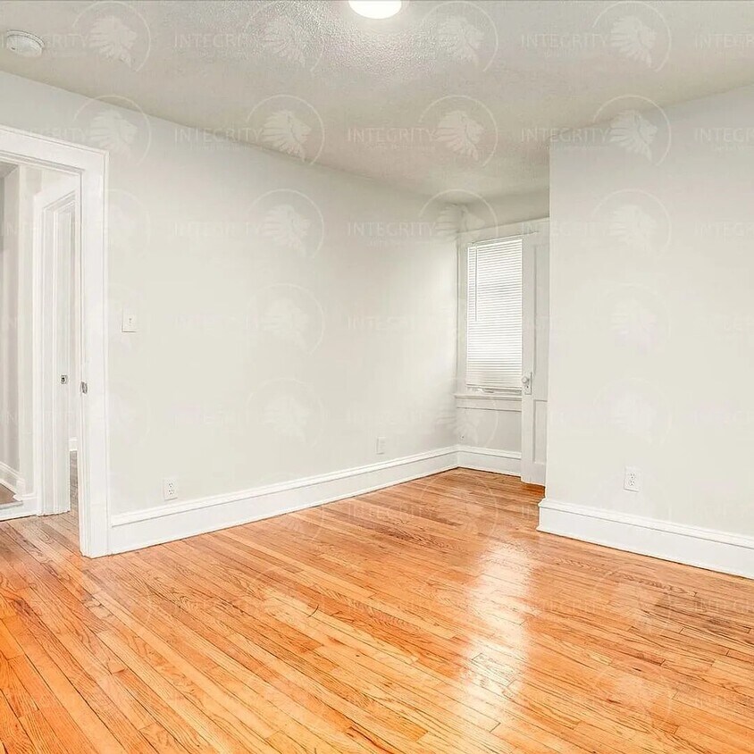 Foto del edificio - 3817 S Benton Ave