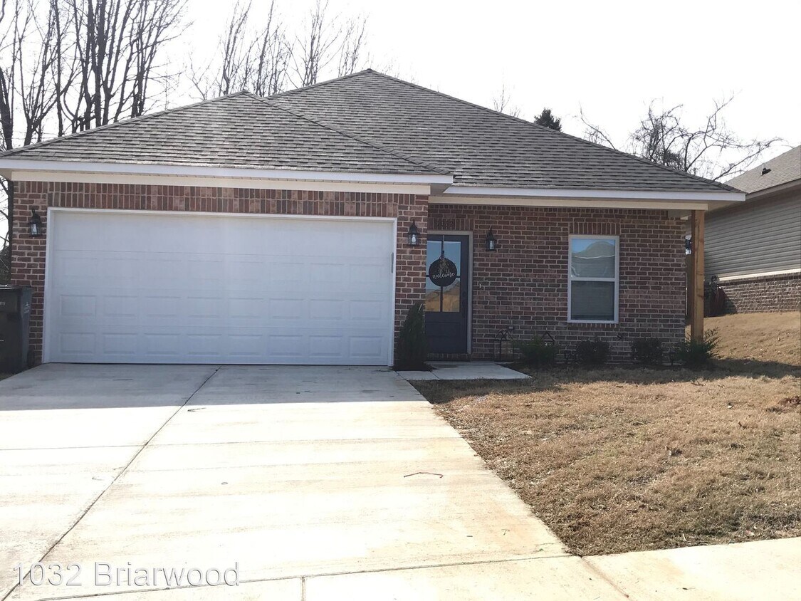 Primary Photo - 3 br, 2 bath House - 1032 Briarwood Drive