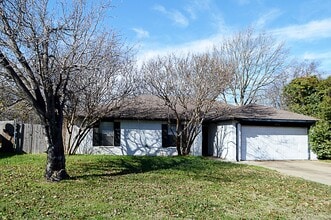 Building Photo - 6312 Cliffside Dr