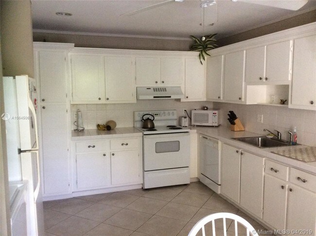 Foto del edificio - 1821 NW 18th Ave