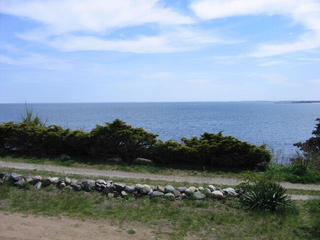 Foto del edificio - 11 Great Boars Head Ave