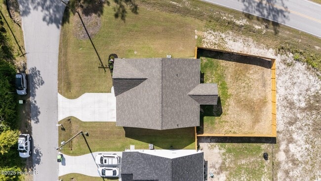 Building Photo - 91 Robertson Ln