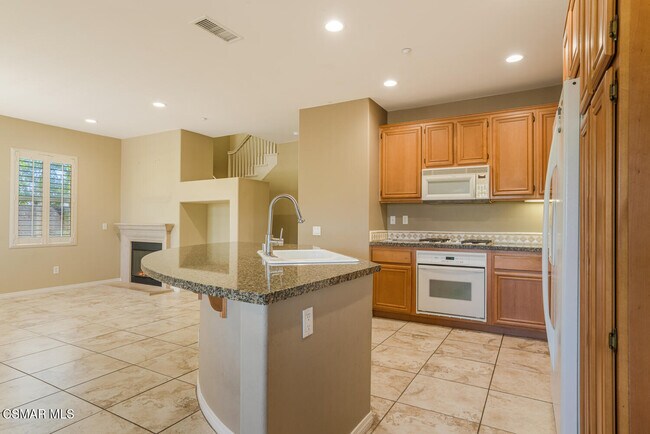 Building Photo - 3327 Shadetree Way