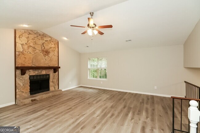 Building Photo - 5129 N Woodbridge Trail