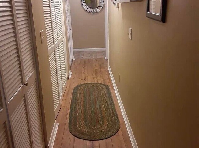 Foto del edificio - 4446 Glenwillow Dr
