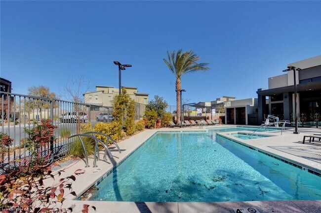 Foto del edificio - 11238 Essence Point Ave