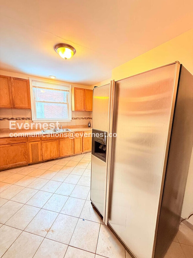 Building Photo - 8034 Hartwell St