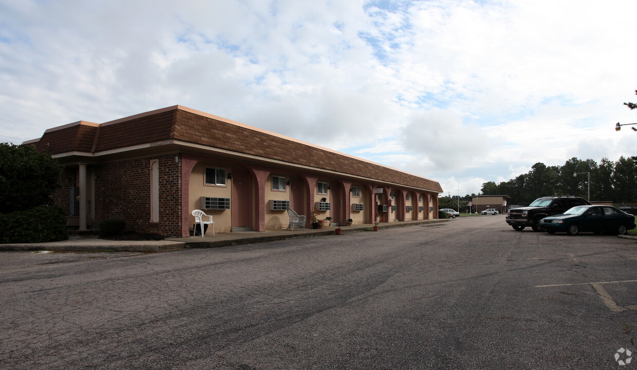 Building Photo - Gaylee Villa Apartments