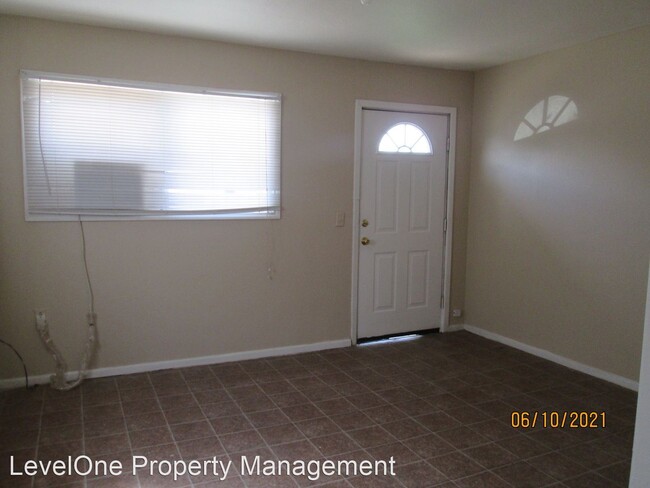Building Photo - 3 br, 1 bath House - 606 West 29th Street