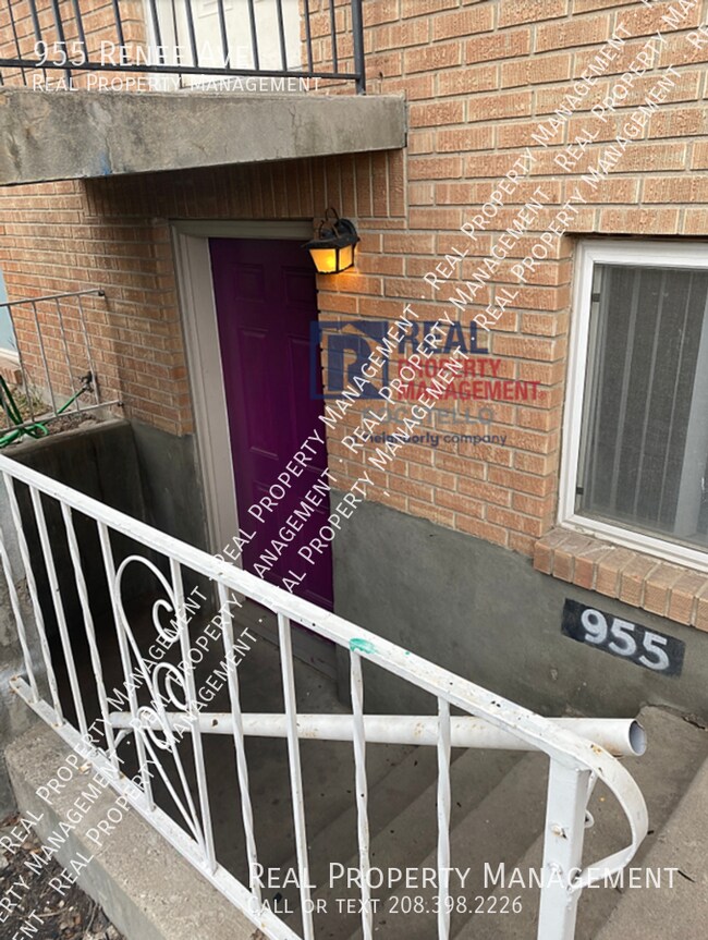 Foto del edificio - 955 Renee Ave