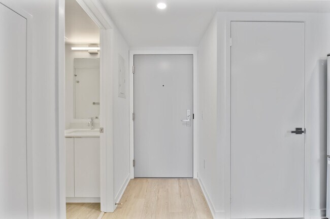 Photo du bâtiment - 480 Wilson Ave