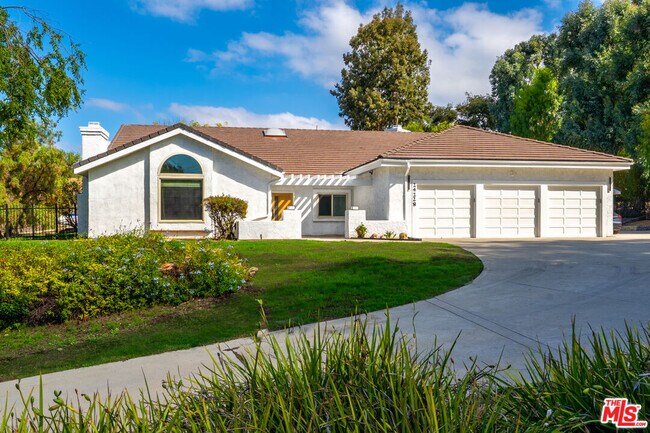 Foto del edificio - 24228 Dry Canyon Cold Creek Rd