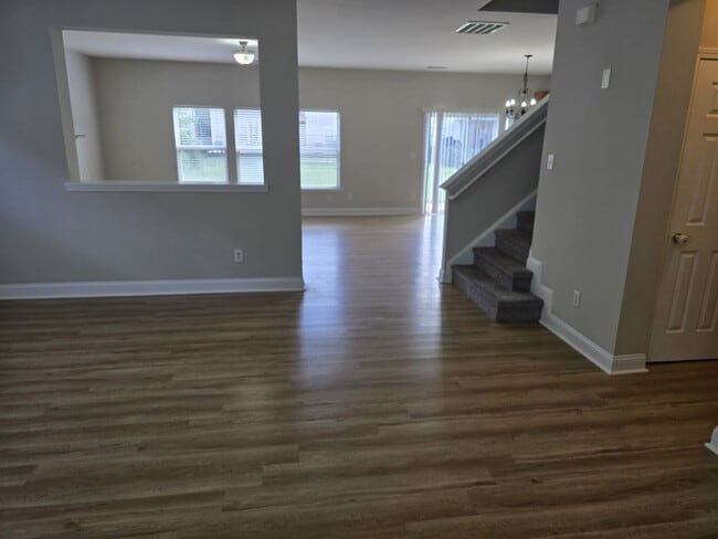 Foto del edificio - Spacious 4BR/2.5BA Home located in Berewick