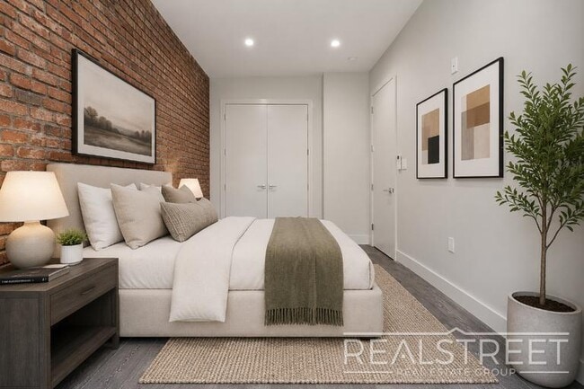 Building Photo - NEW 1 Bed in Prospect Park South!