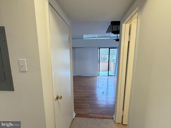 Foto del edificio - 5485 Harpers Farm Rd