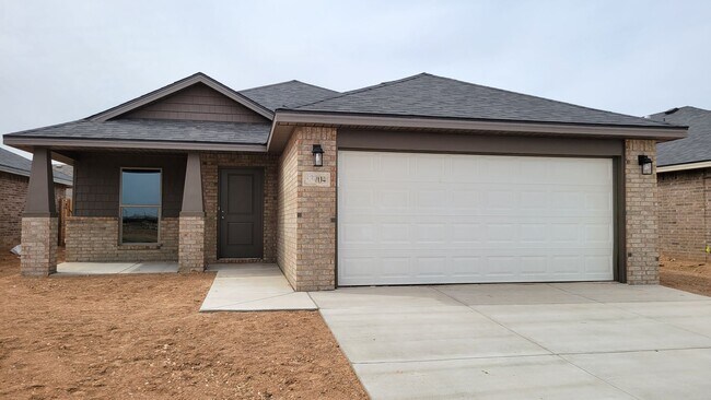Foto del edificio - Beautiful Custom Brick Home 3 bed/ 2 bath/ 2 car garage Open Concept with spacious backyard locat...