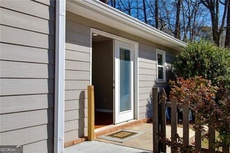 Building Photo - 3664 High Green Dr