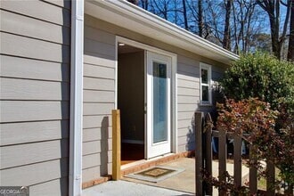 Building Photo - 3664 High Green Dr